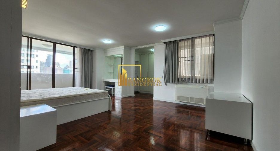 For rent 4 bedrooms apartment in Khlong Toei, Bangkok
