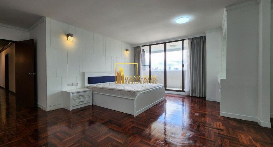 For rent 4 bedrooms apartment in Khlong Toei, Bangkok