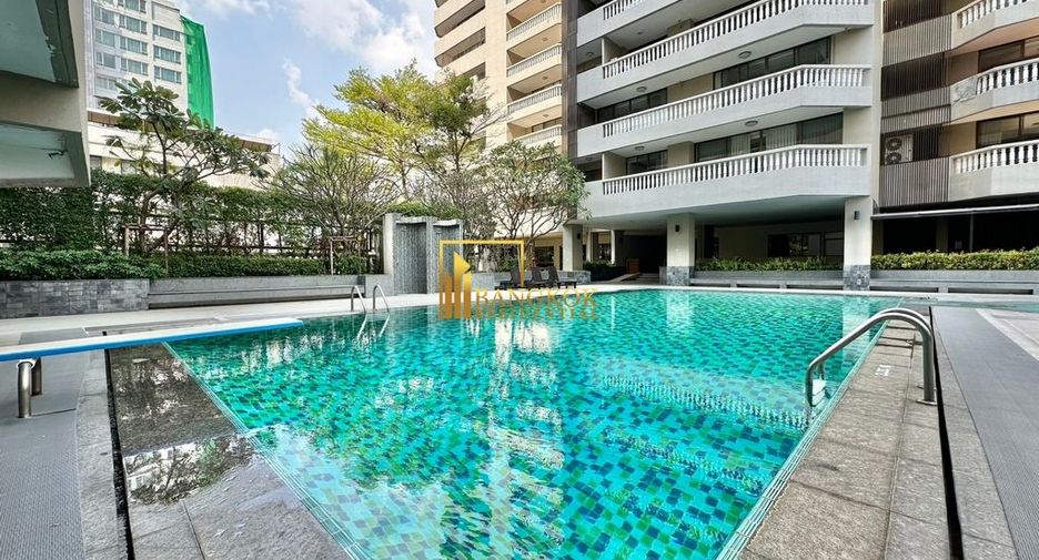For rent 4 bedrooms apartment in Khlong Toei, Bangkok
