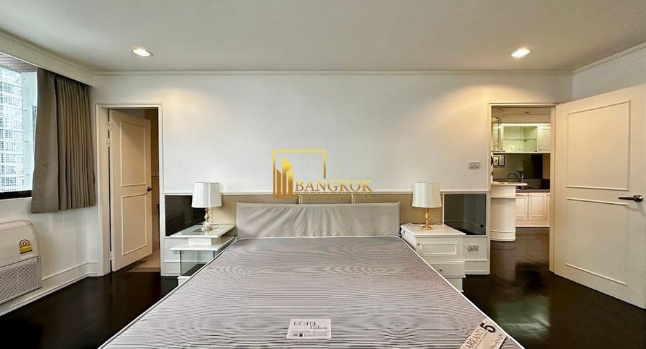 For rent 2 bedrooms condo in Sathon, Bangkok
