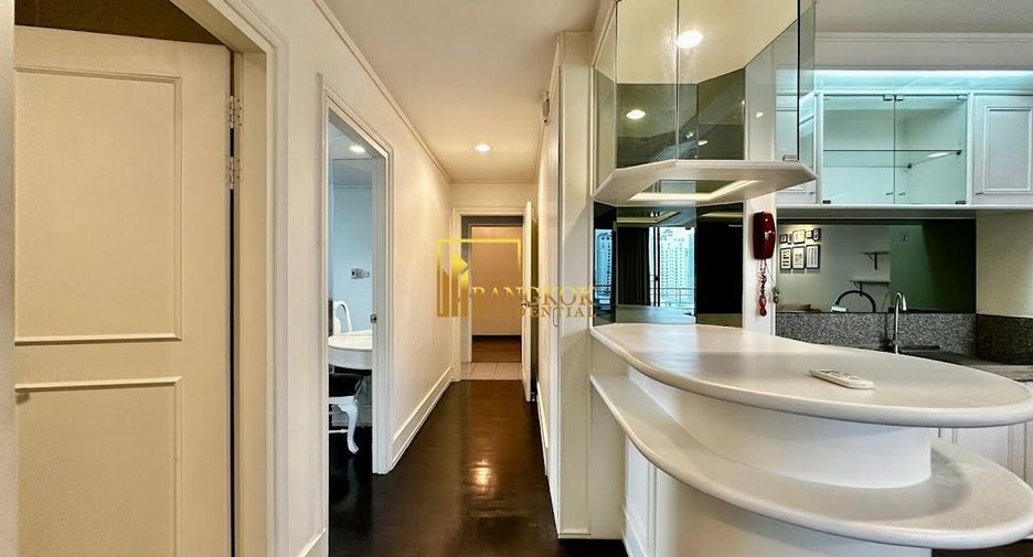 For rent 2 bedrooms condo in Sathon, Bangkok