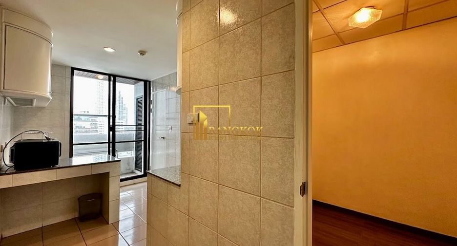For rent 2 bedrooms condo in Sathon, Bangkok
