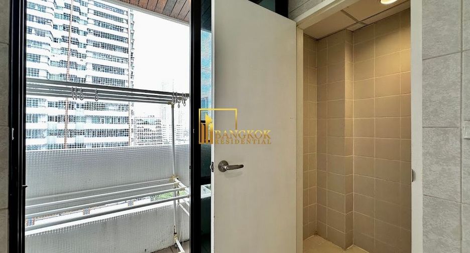 For rent 2 bedrooms condo in Sathon, Bangkok