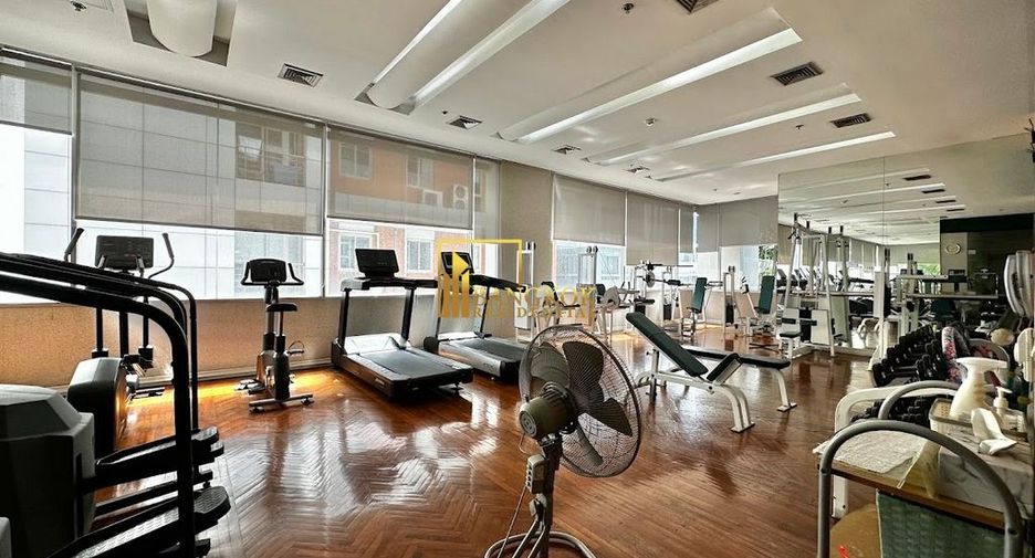For rent 2 bedrooms condo in Sathon, Bangkok