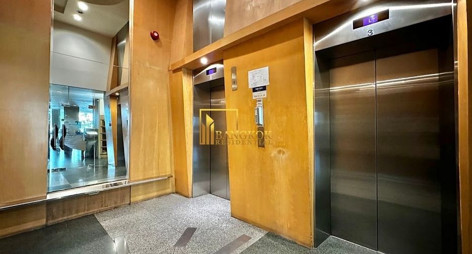 For rent 2 bedrooms condo in Sathon, Bangkok