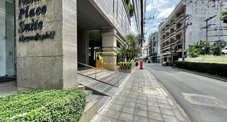 For rent 2 bedrooms condo in Sathon, Bangkok