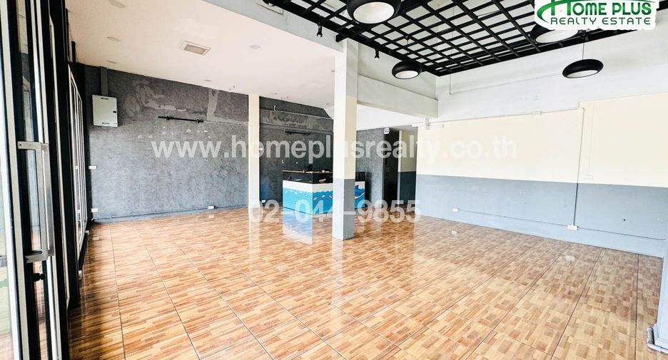 For rent and for sale 8 bedrooms retail Space in Khlong Sam Wa, Bangkok