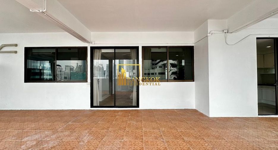 For rent 2 bedrooms apartment in Sathon, Bangkok