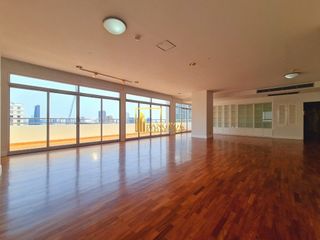 For rent 3 ベッドルーム apartment in Khlong Toei, Bangkok