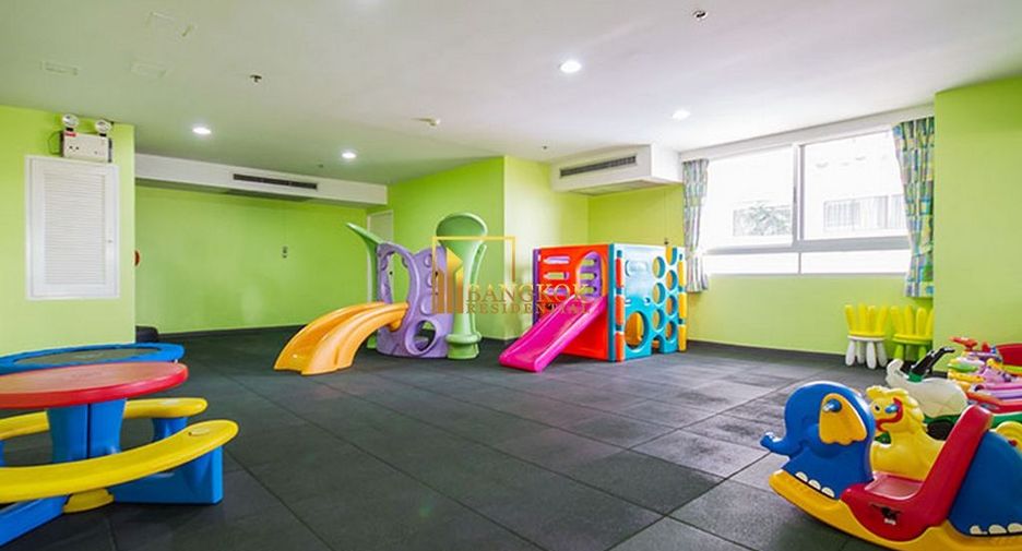 For rent 3 ベッドルーム apartment in Khlong Toei, Bangkok