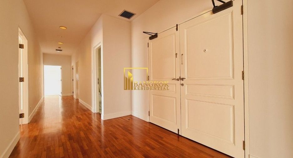 For rent 3 ベッドルーム apartment in Khlong Toei, Bangkok