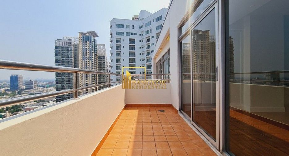 For rent 3 ベッドルーム apartment in Khlong Toei, Bangkok