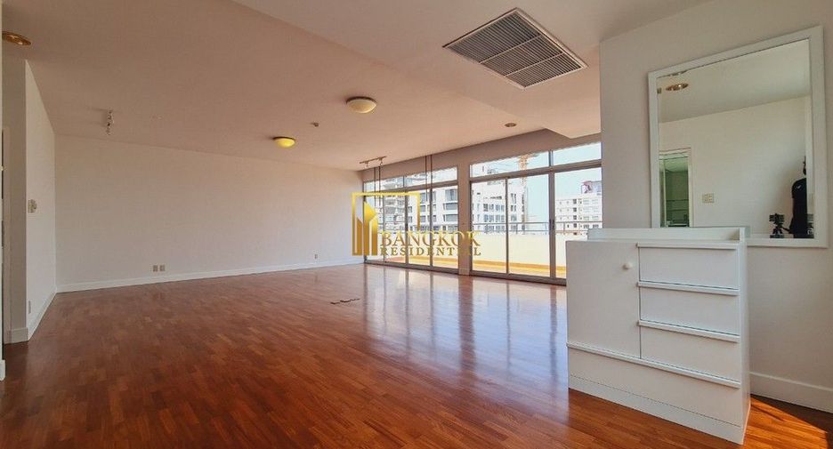 For rent 3 ベッドルーム apartment in Khlong Toei, Bangkok