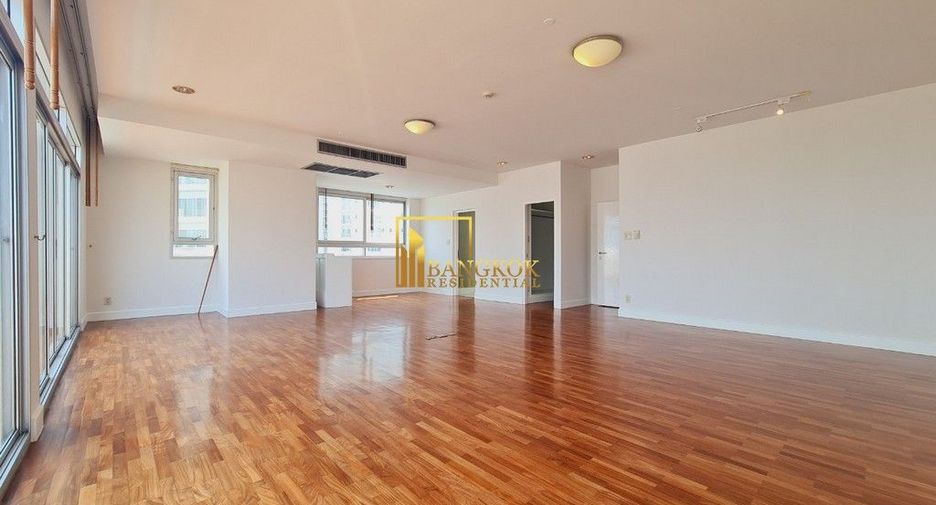 For rent 3 ベッドルーム apartment in Khlong Toei, Bangkok