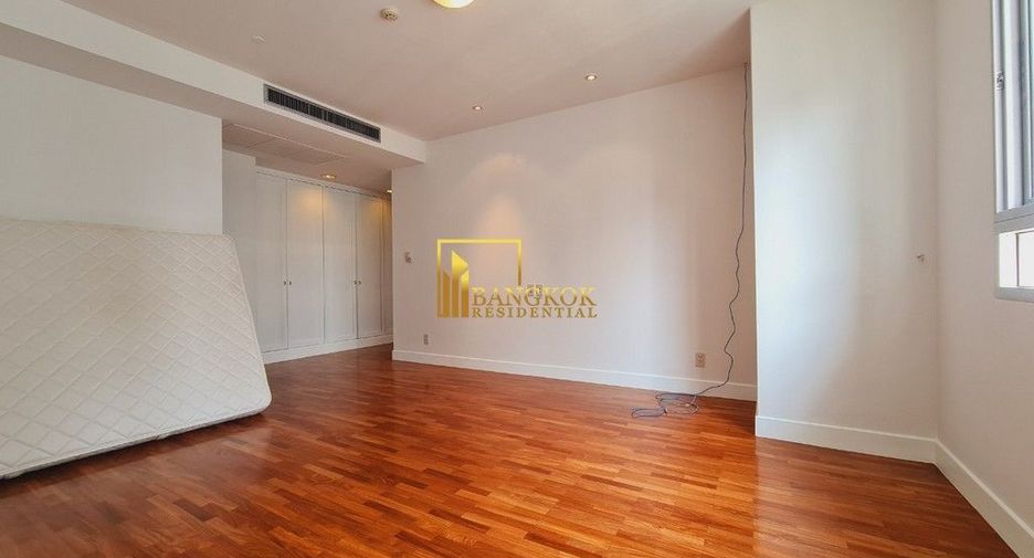 For rent 3 ベッドルーム apartment in Khlong Toei, Bangkok