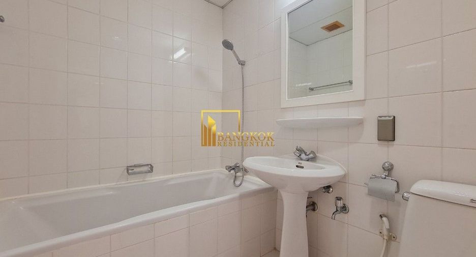 For rent 3 ベッドルーム apartment in Khlong Toei, Bangkok