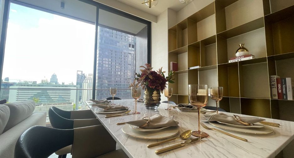 For rent 2 bedrooms condo in Khlong Toei, Bangkok