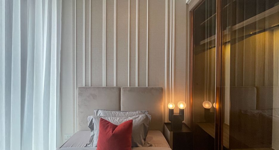 For rent 2 bedrooms condo in Khlong Toei, Bangkok
