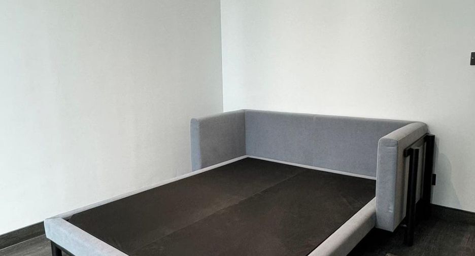 For rent 2 bedrooms condo in Sathon, Bangkok