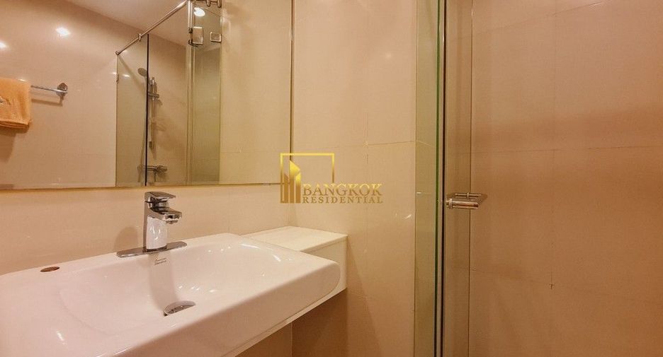 For rent 2 bedrooms condo in Pathum Wan, Bangkok