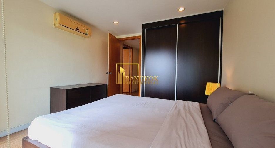 For rent 2 bedrooms condo in Pathum Wan, Bangkok
