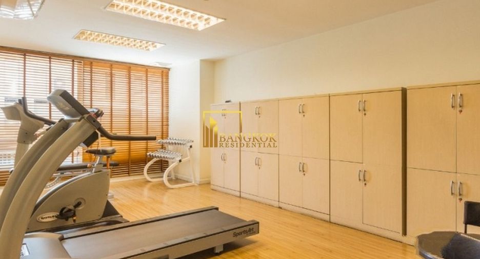 For rent 2 bedrooms condo in Pathum Wan, Bangkok