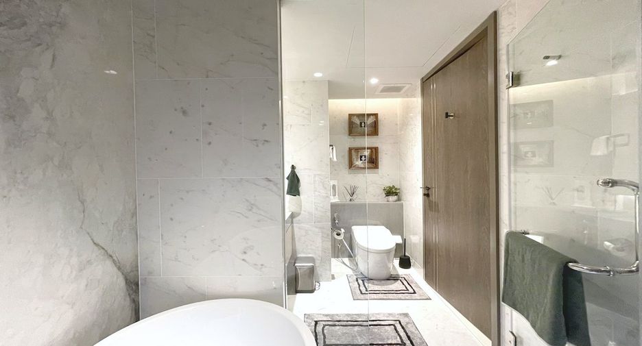 For sale 1 bed condo in Pathum Wan, Bangkok