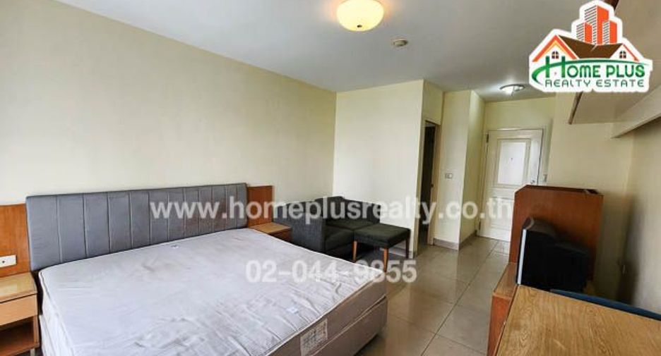 For sale 1 bed condo in Huai Khwang, Bangkok
