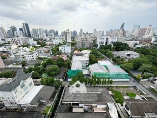 For rent 3 bed apartment in Watthana, Bangkok