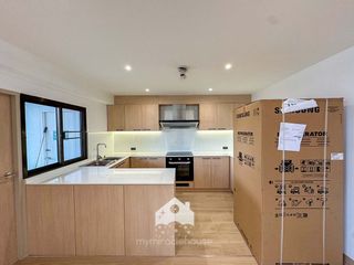 For rent 3 bed apartment in Watthana, Bangkok