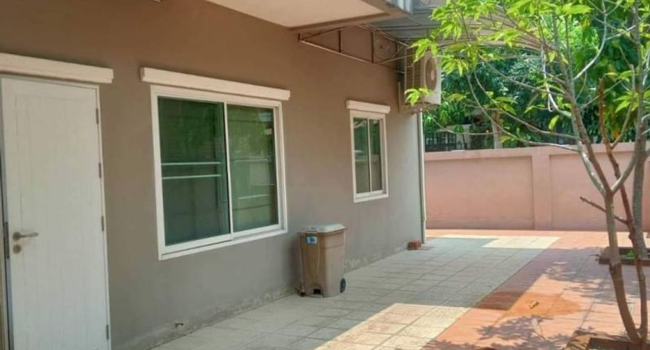 For rent and for sale 3 bedrooms house in Si Racha, Chonburi
