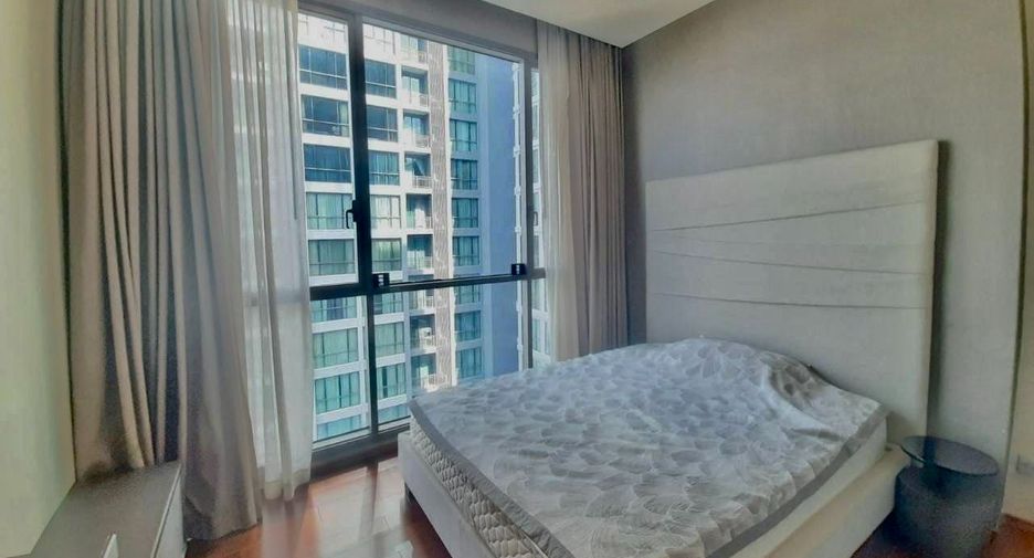 For rent 3 bedrooms condo in Watthana, Bangkok