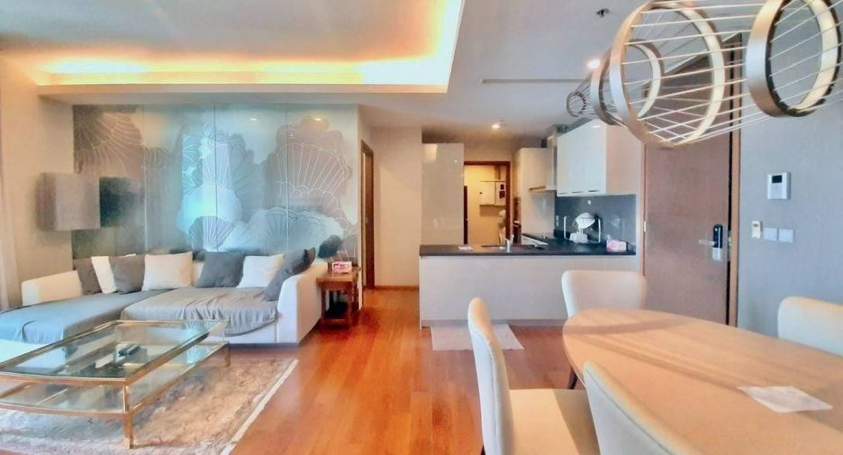 For rent 3 bedrooms condo in Watthana, Bangkok