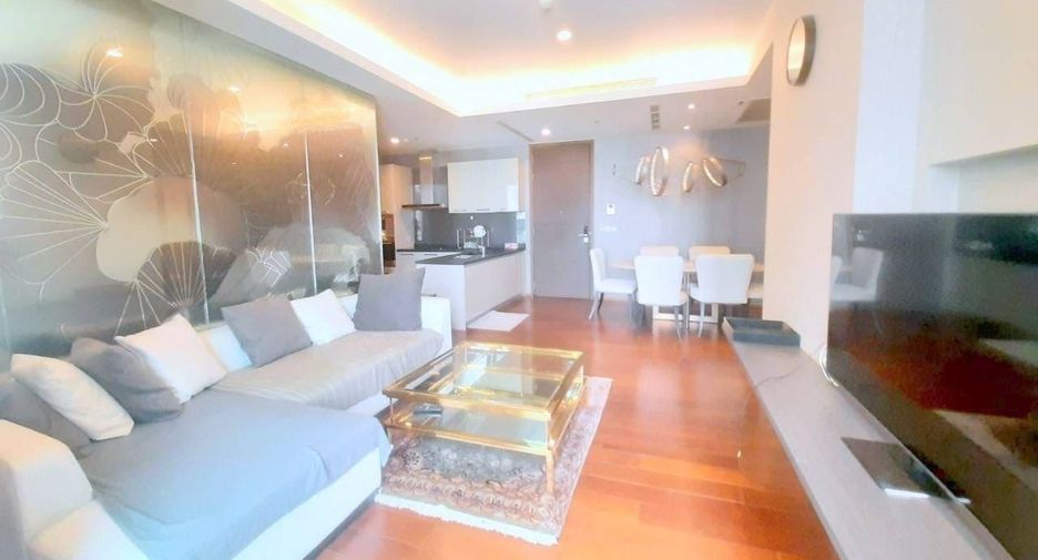 For rent 3 bedrooms condo in Watthana, Bangkok