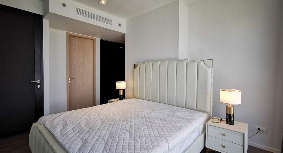 For rent 2 bedrooms condo in Sathon, Bangkok