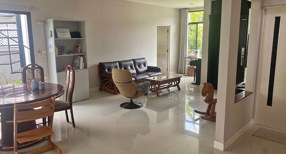 For rent 4 bedrooms house in Bang Phli, Samut Prakan