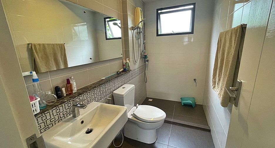 For rent 4 bedrooms house in Bang Phli, Samut Prakan
