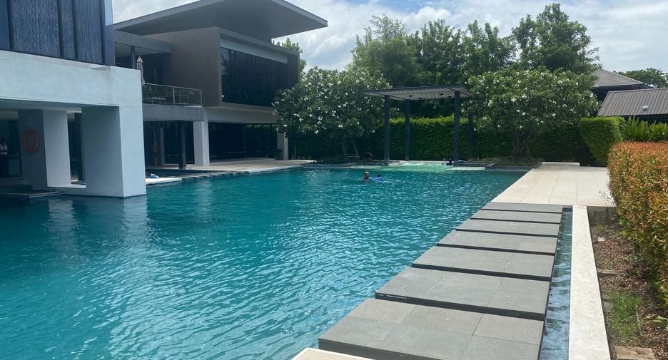 For rent 4 bedrooms house in Bang Phli, Samut Prakan