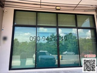 For rent 3 bed retail Space in Bang Sao Thong, Samut Prakan