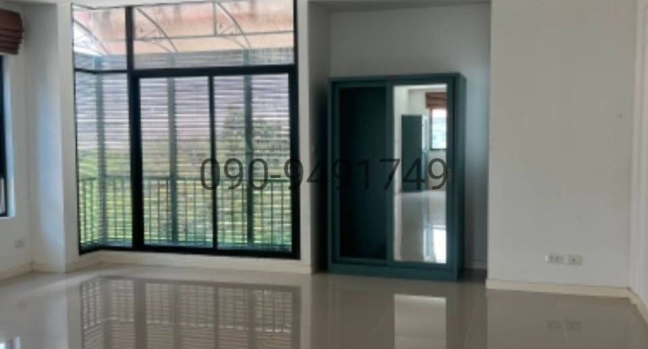 For rent 3 bed retail Space in Bang Sao Thong, Samut Prakan