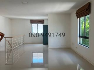 For rent 3 bed retail Space in Bang Sao Thong, Samut Prakan