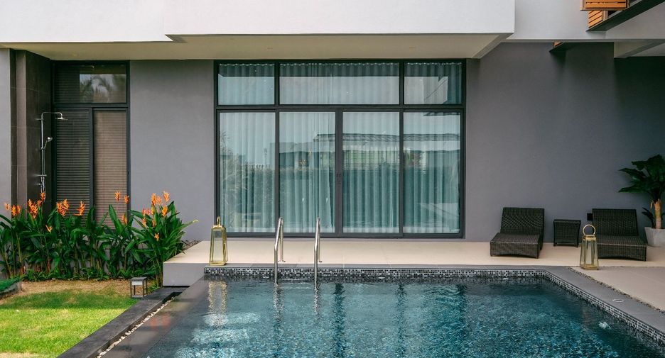 For sale 4 bed house in Bang Lamung, Chonburi