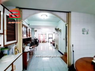 For sale 2 ベッドルーム townhouse in Chatuchak, Bangkok