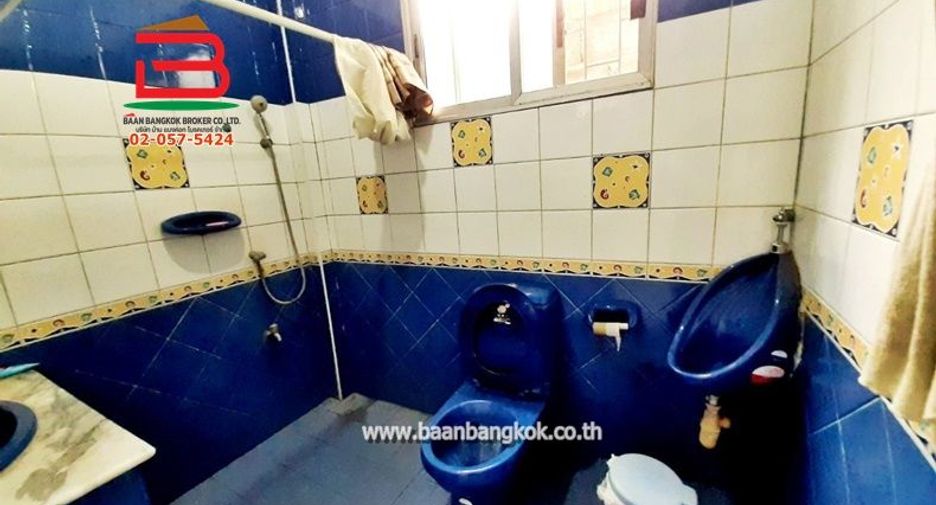 出售 2 卧室 联排别墅 在 Chatuchak, 曼谷