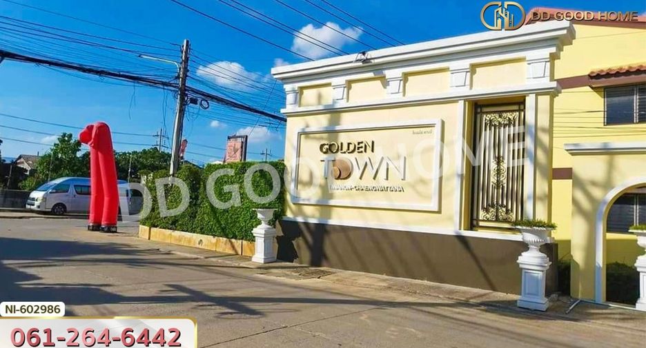 For sale 4 bedrooms townhouse in Mueang Pathum Thani, Pathum Thani