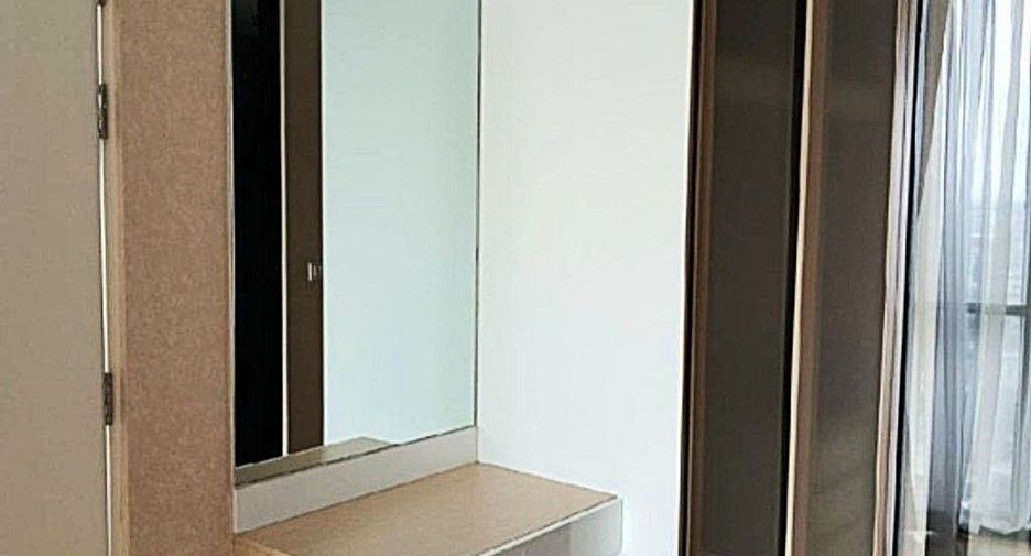 À louer 2 chambres condo à Watthana, Bangkok