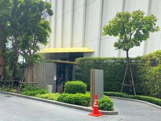 For sale 2 bedrooms condo in Khlong San, Bangkok