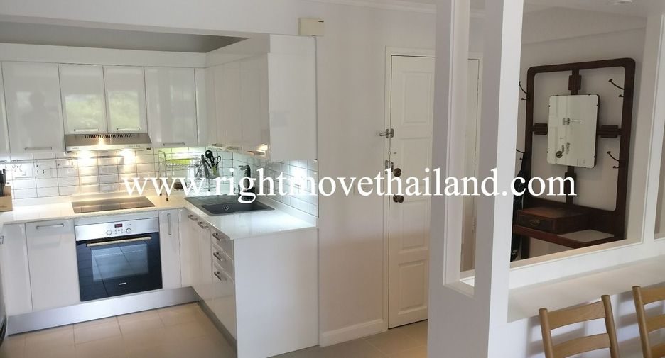 For sale 2 bedrooms condo in Watthana, Bangkok