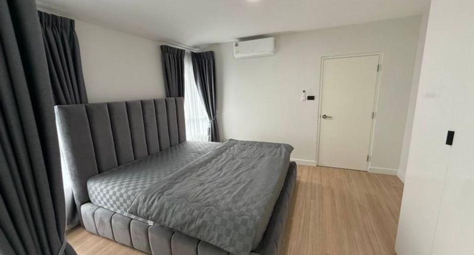 For rent and for sale 5 bedrooms house in Saraphi, Chiang Mai