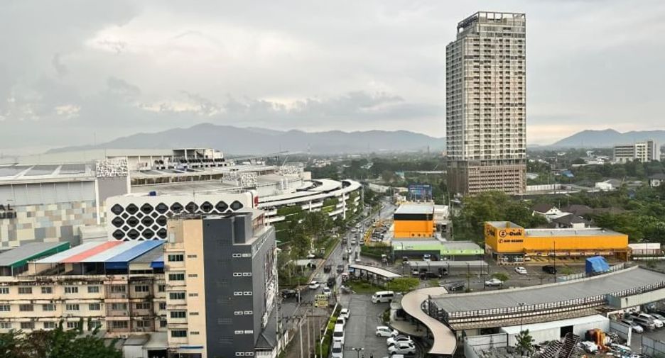 For rent 1 bed condo in Mueang Chon Buri, Chonburi